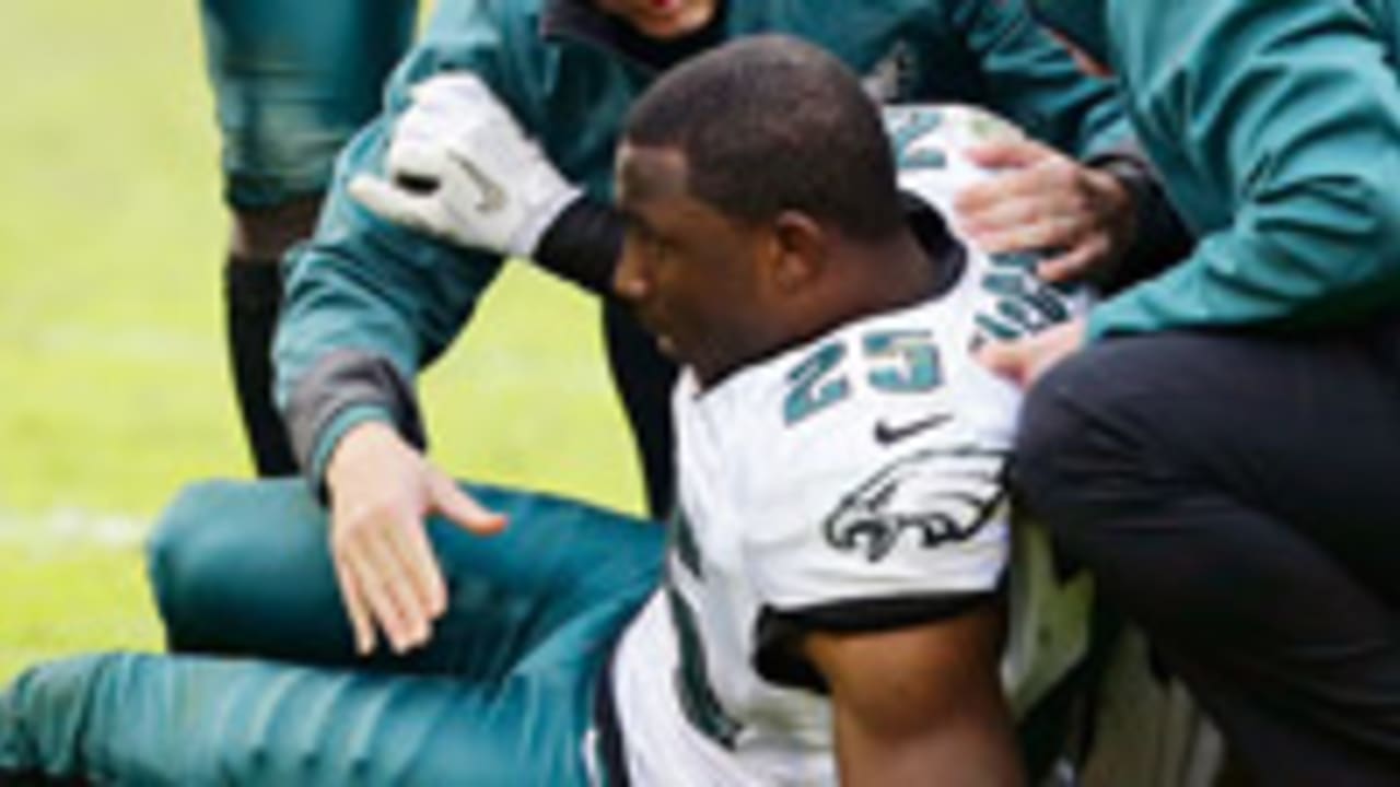 lesean-mccoy-121118-spot.jpg