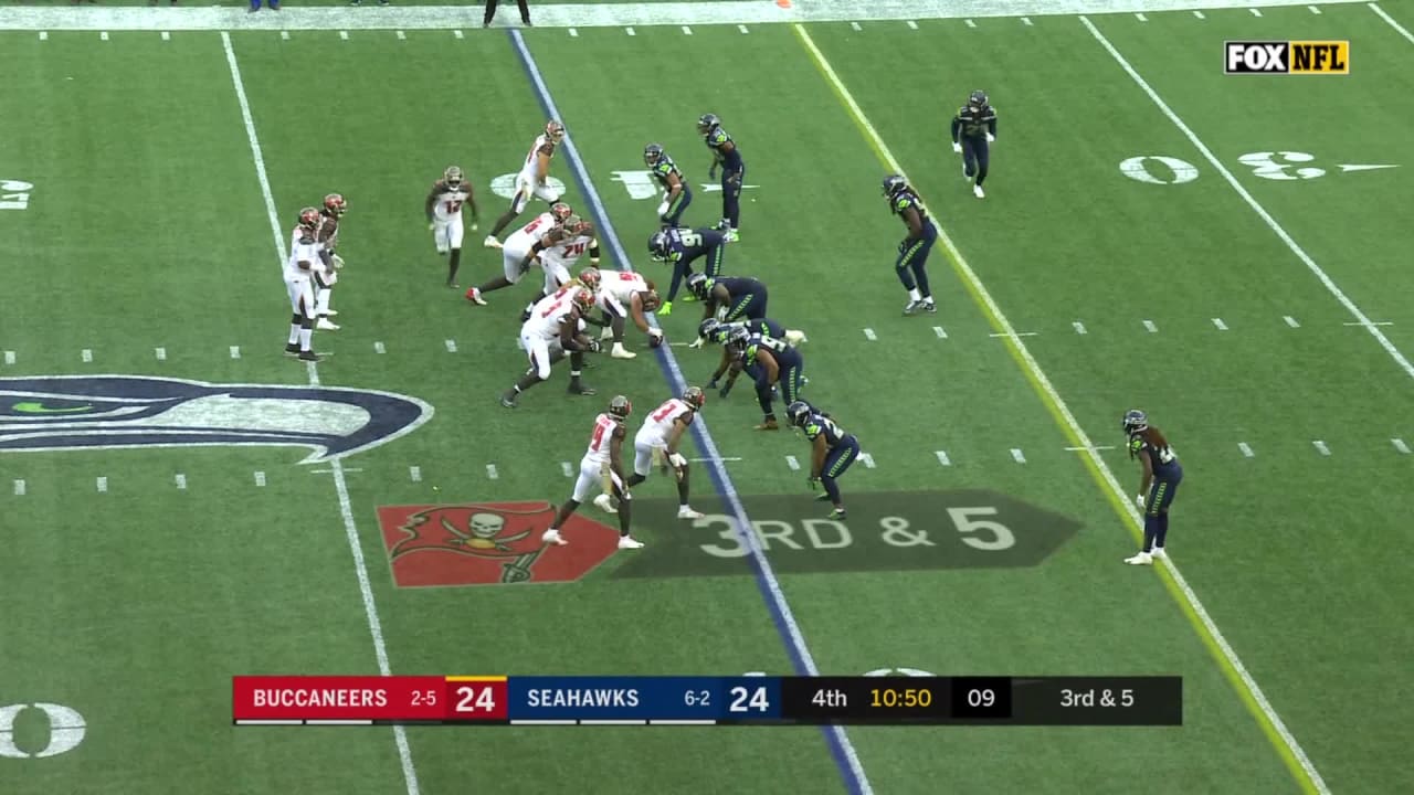 Rasheem Green runs back Jameis Winston's fumble for huge 'Hawks turnover