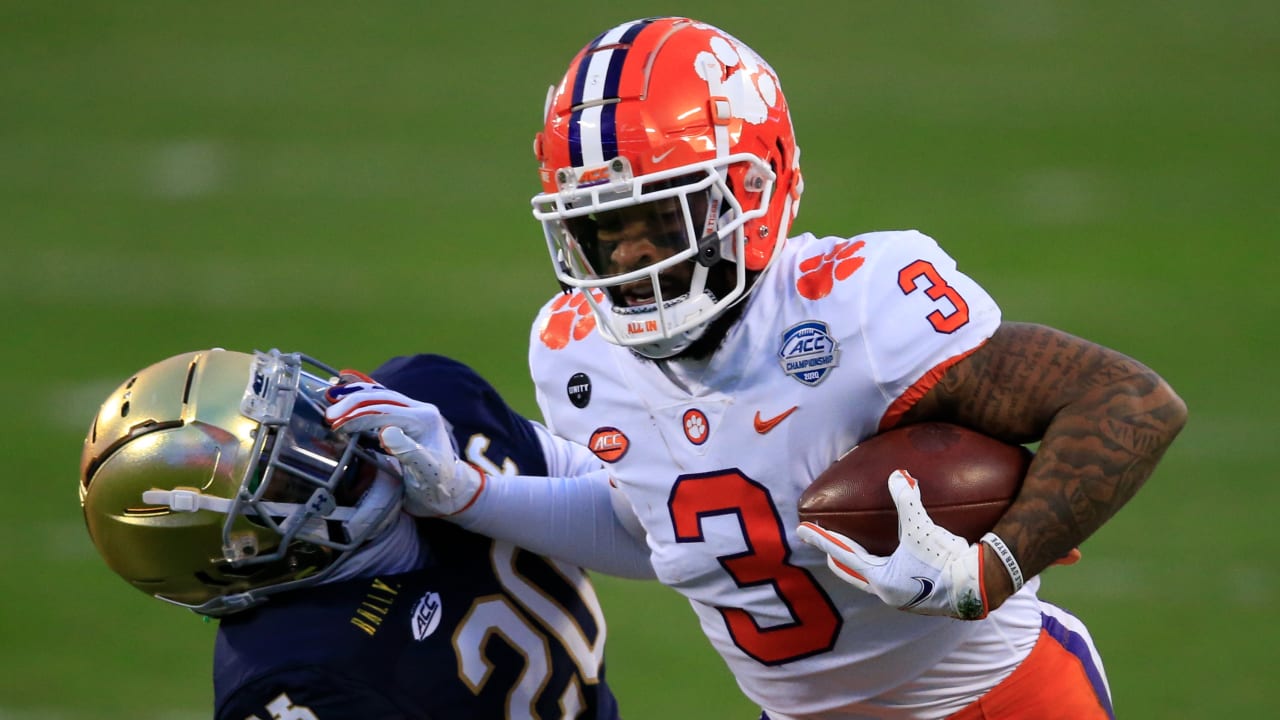 Packers trade up to select Clemson wide receiver Amari Rodgers