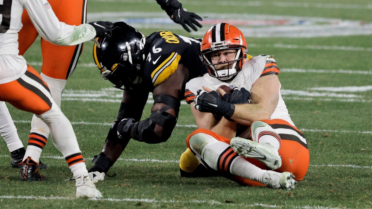 Porter Gustin of the Cleveland Browns while playing the Washington News  Photo - Getty Images