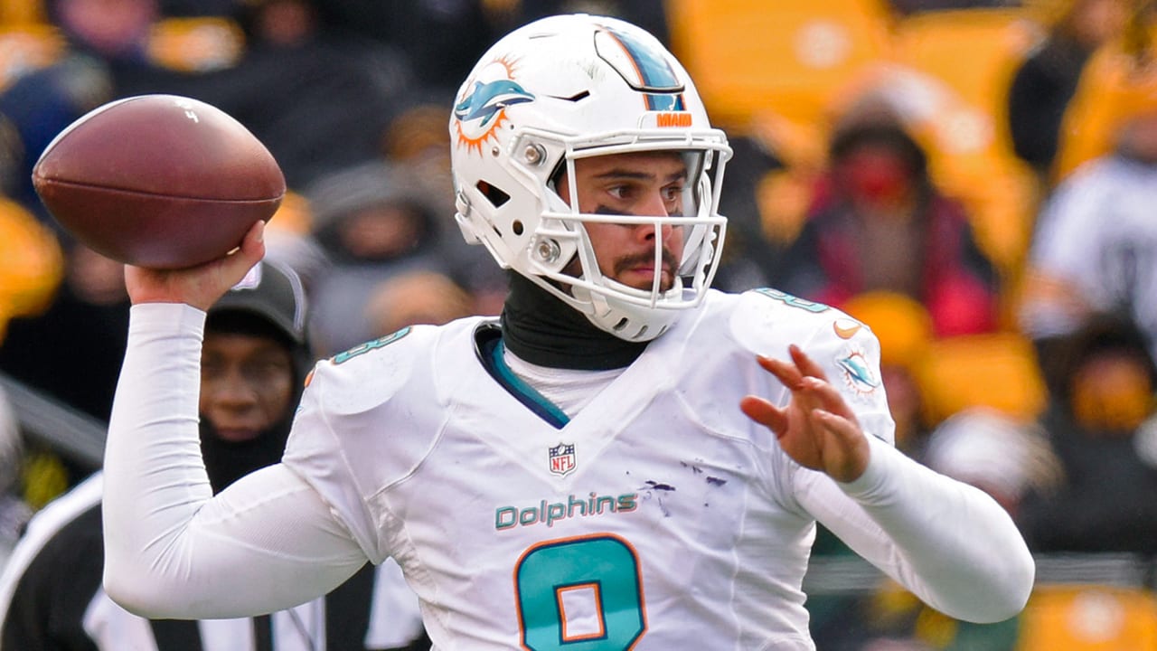 NFL to review concussion protocol on Matt Moore hit