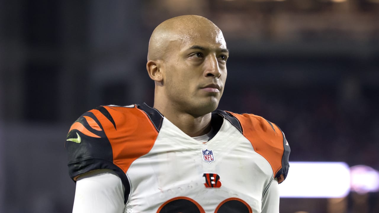 Leon Hall, former Bengals cornerback, visits Giants