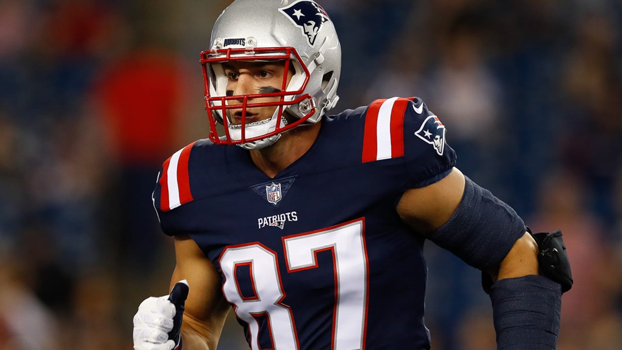 gronk-161005-sl.jpg