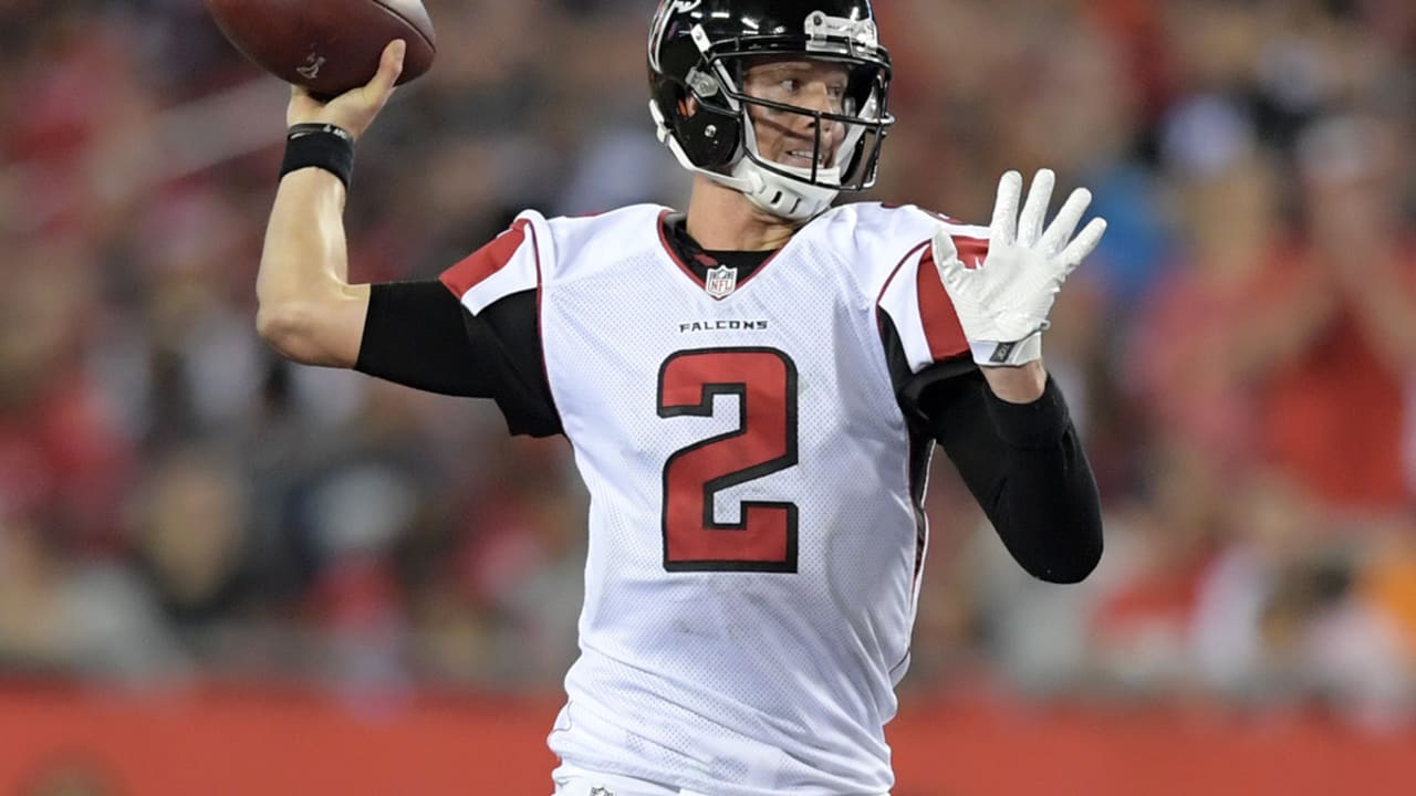 Falcons beat up on Buccaneers, 43-28, behind Matt Ryan's 4 TDs