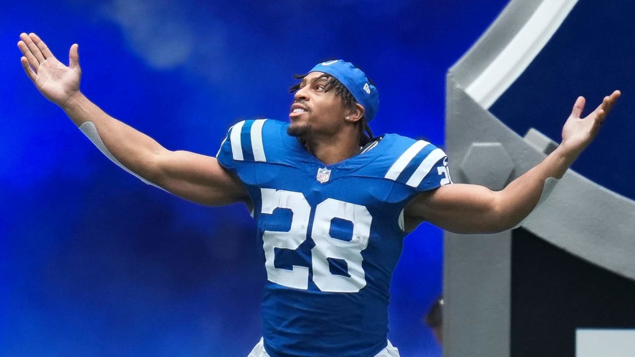 The Minnesota Vikings SHOULD NOT PURSUE Colts RB Jonathan Taylor and Here's  Why 