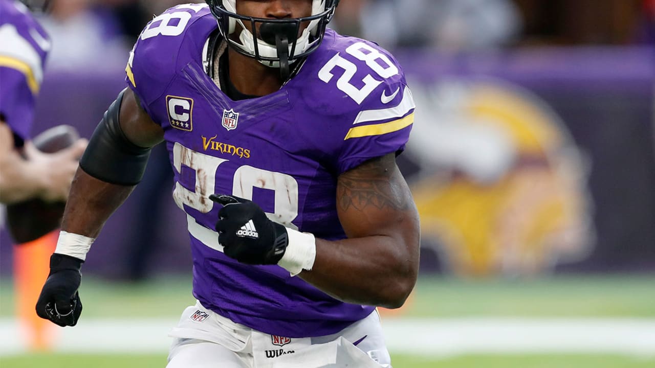 Griffen: Adrian Peterson 'should have finished his career' with Vikings