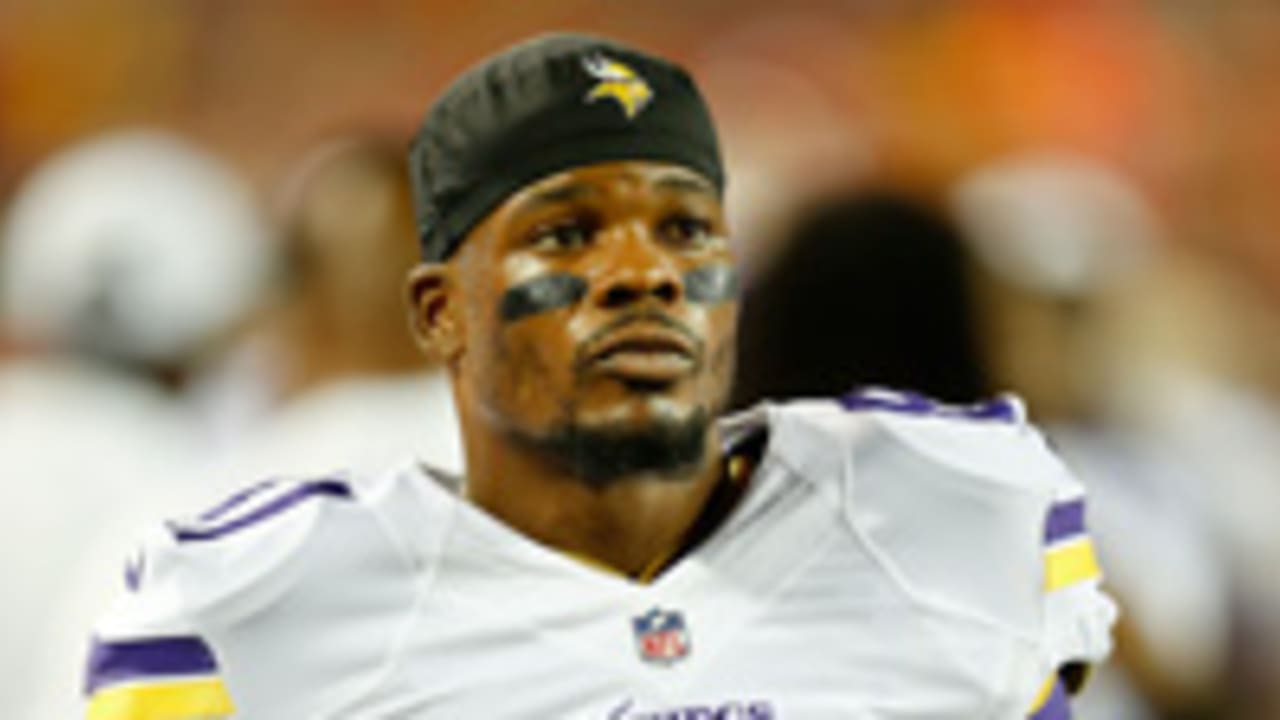 Minnesota Vikings: Jerome Simpson's ticket to exclusive club is