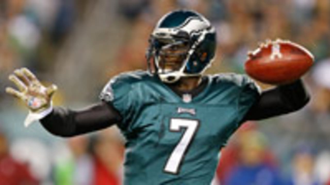 michael-vick-121224-spot.jpg