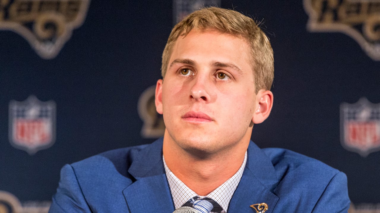 jared-goff-160504-SL