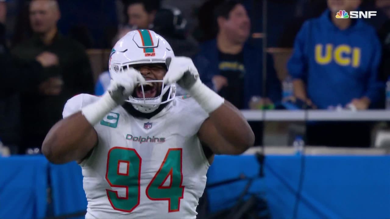 VIDEO: Rookie Christian Wilkins Scores Big-Guy Touchdown for Dolphins