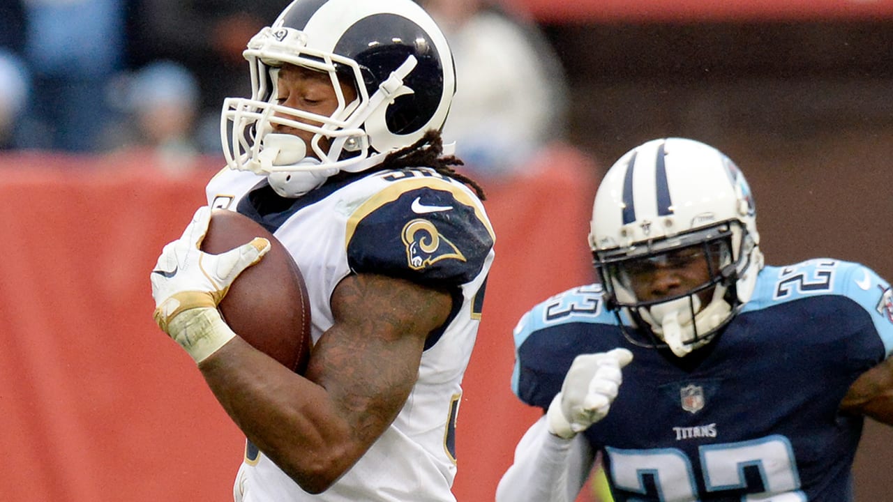 Todd Gurley-171225-Spot.jpg