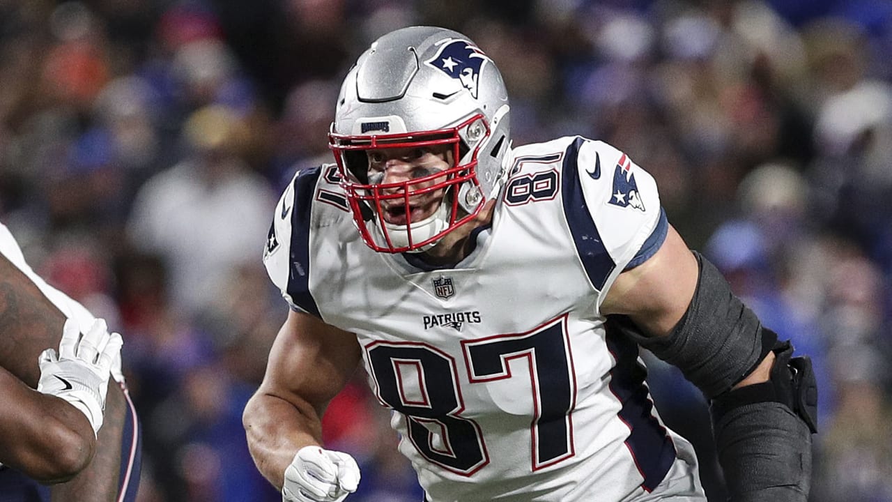 ESPN report: Gronkowski likely to sit Sunday against Bears