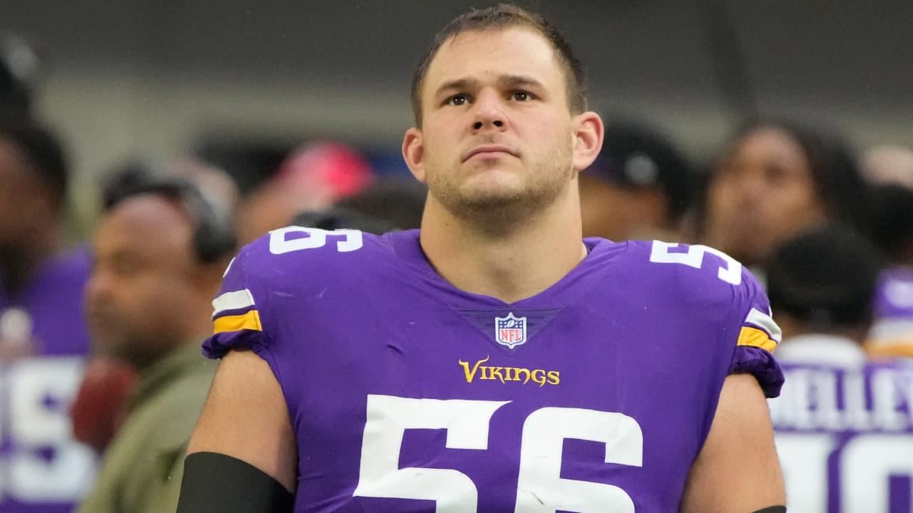 NFL Network's James Palmer said Minnesota Vikings center Garrett Bradbury  (lower-back strain) showed encouraging signs in Wednesday's practice.