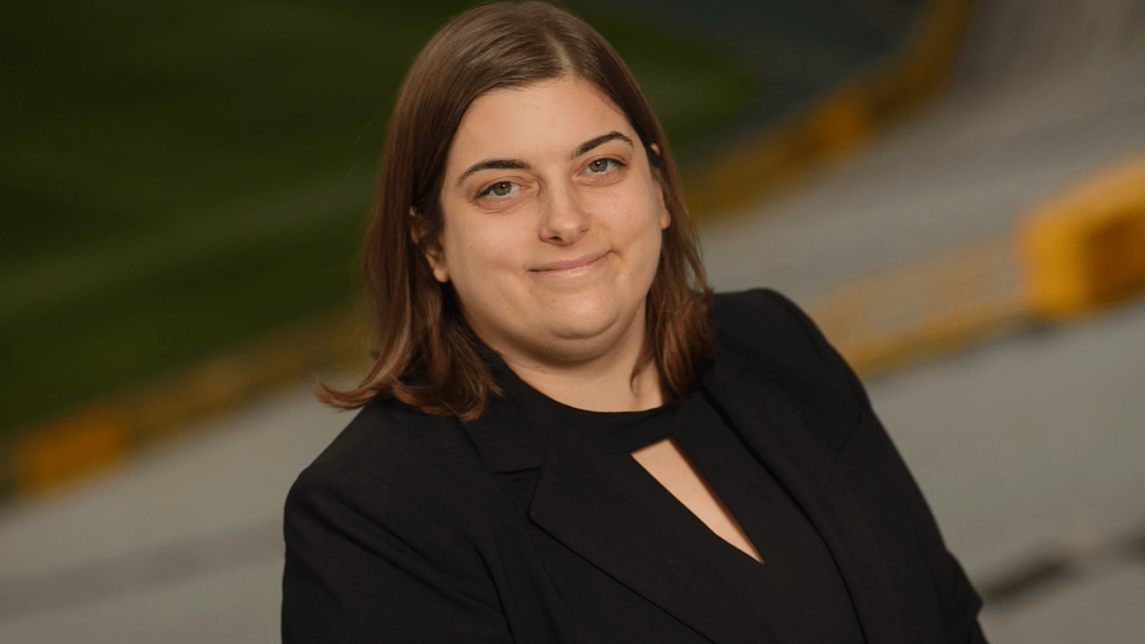 Chicago Bears add Jennifer King as their 1st ever female assistant
