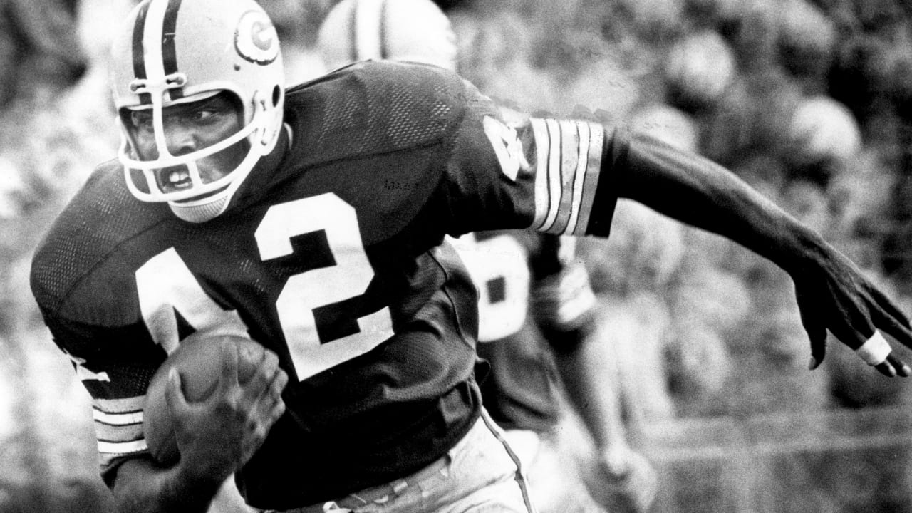 Hall of Fame profile: NFL great Houston built his foundation in