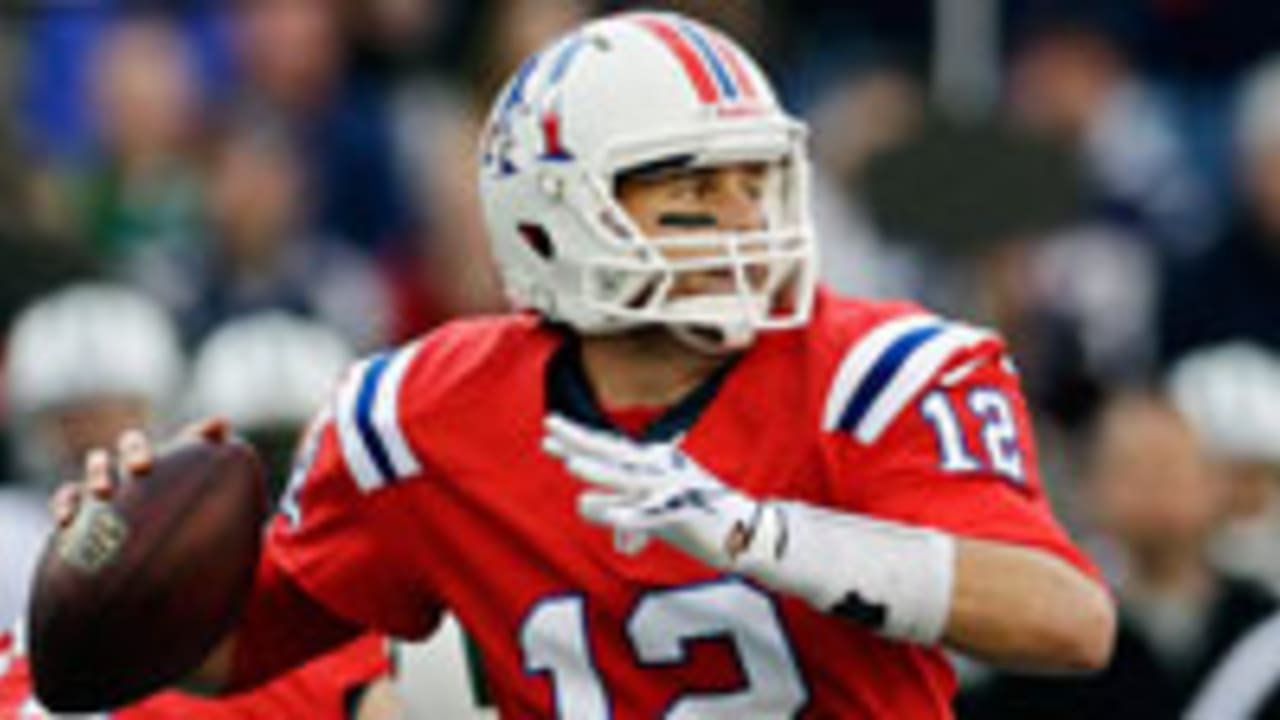 tom-brady-spot_121022.jpg