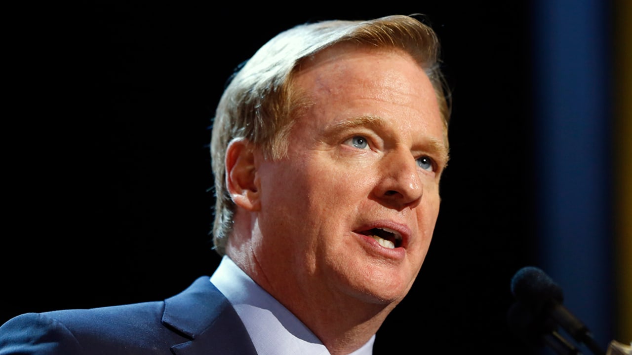 Goodell-Roger-150903-SL2.jpg
