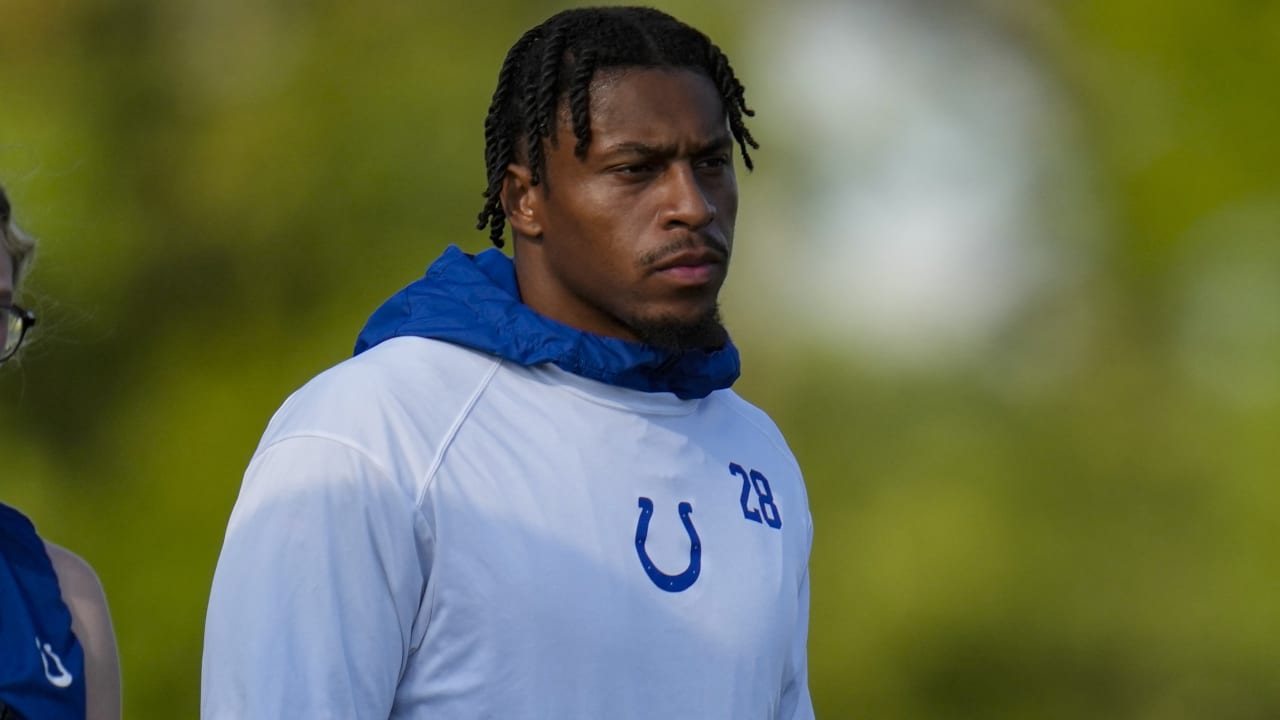 Indianapolis Colts considering placing running back Jonathan