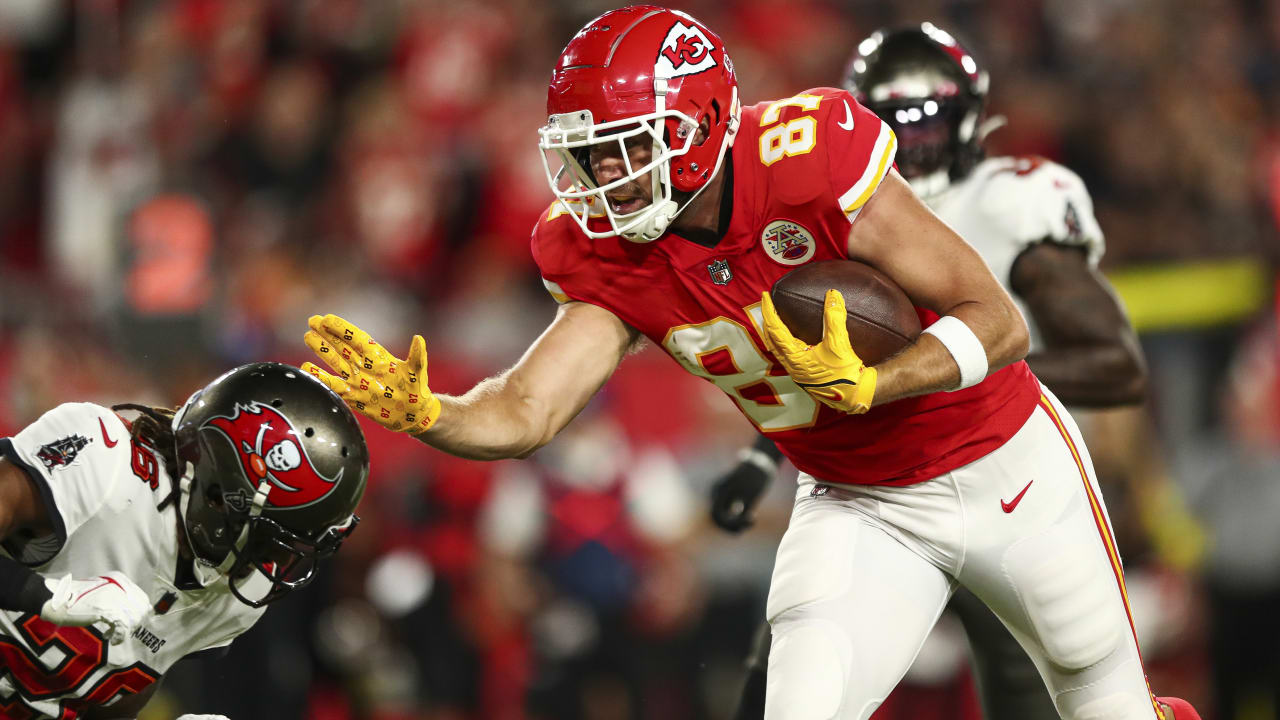 Kansas City Chiefs quarterback Patrick Mahomes' first pass of game hits  tight end Travis Kelce for 16-yard gain