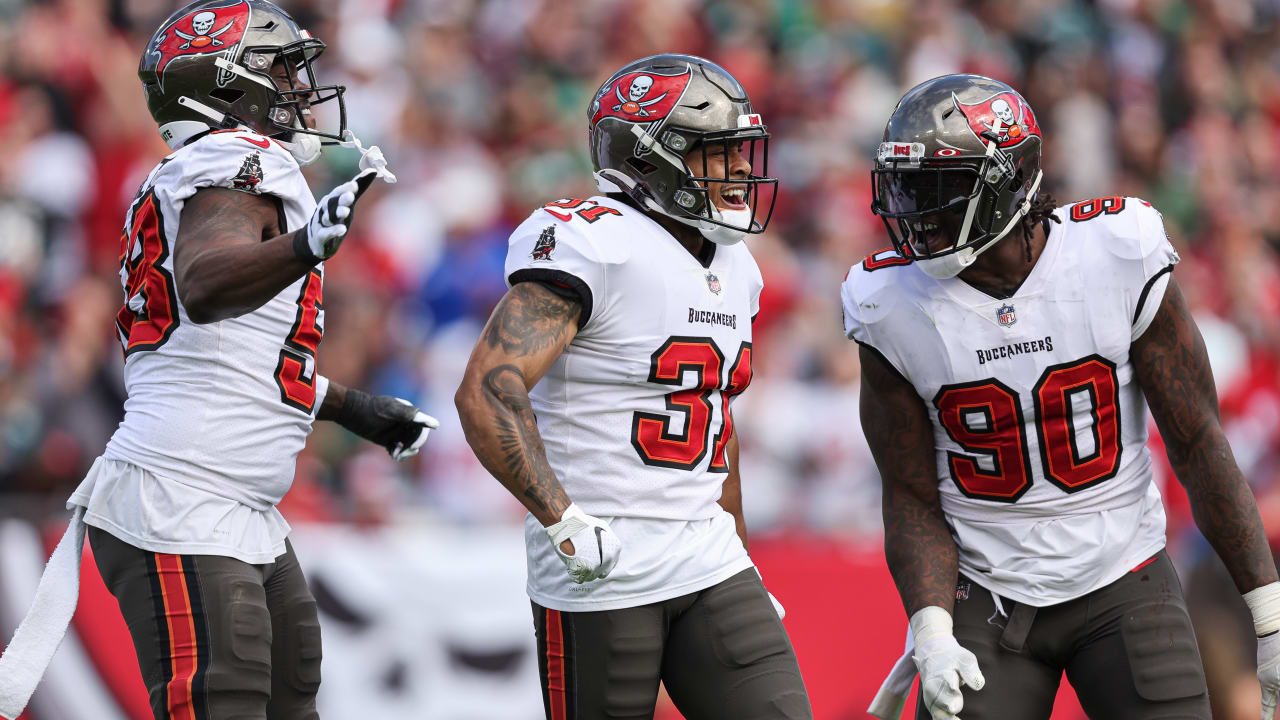 Philadelphia Eagles vs. Tampa Bay Buccaneers Predictions: 5 Crucial Stats  and Players Include Third-Down Completions and Antoine Winfield Jr.