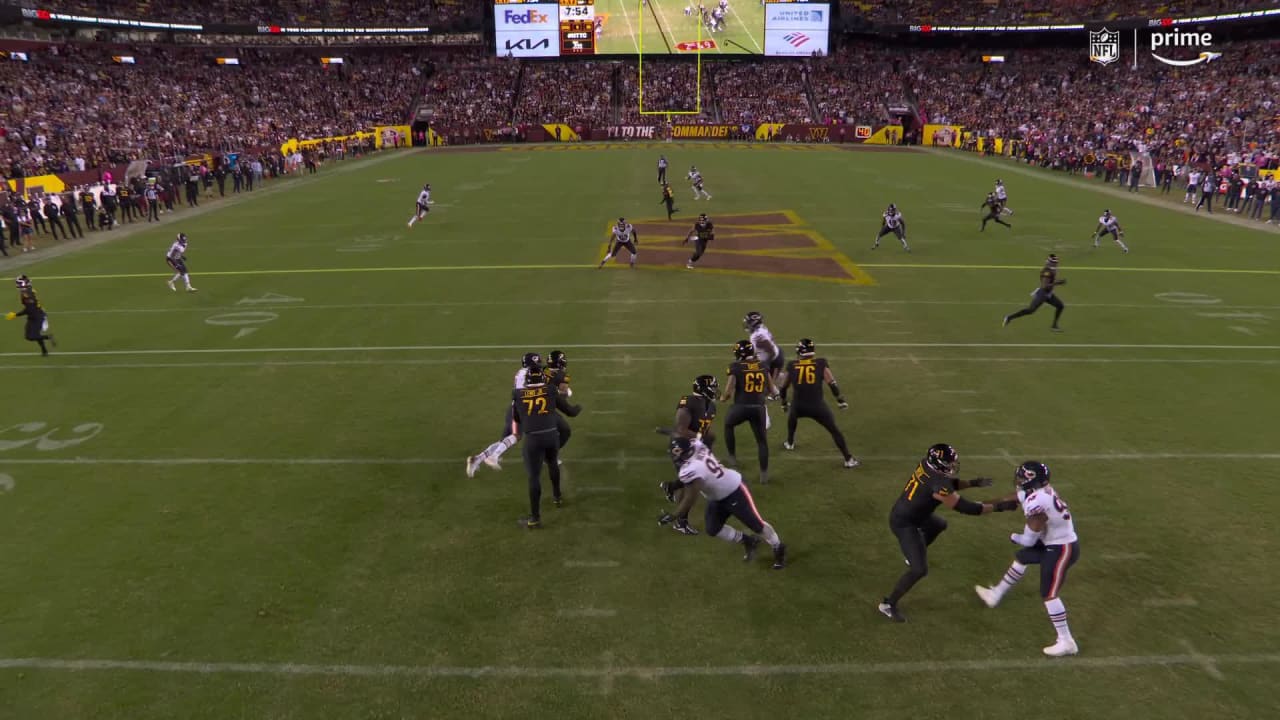 Deebo Samuel Moves the Chains on Third Down with 30-Yard Gain