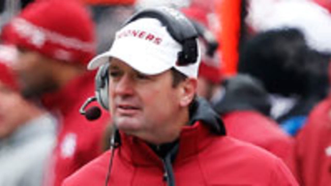 Stoops-Bob-140812-SL.jpg