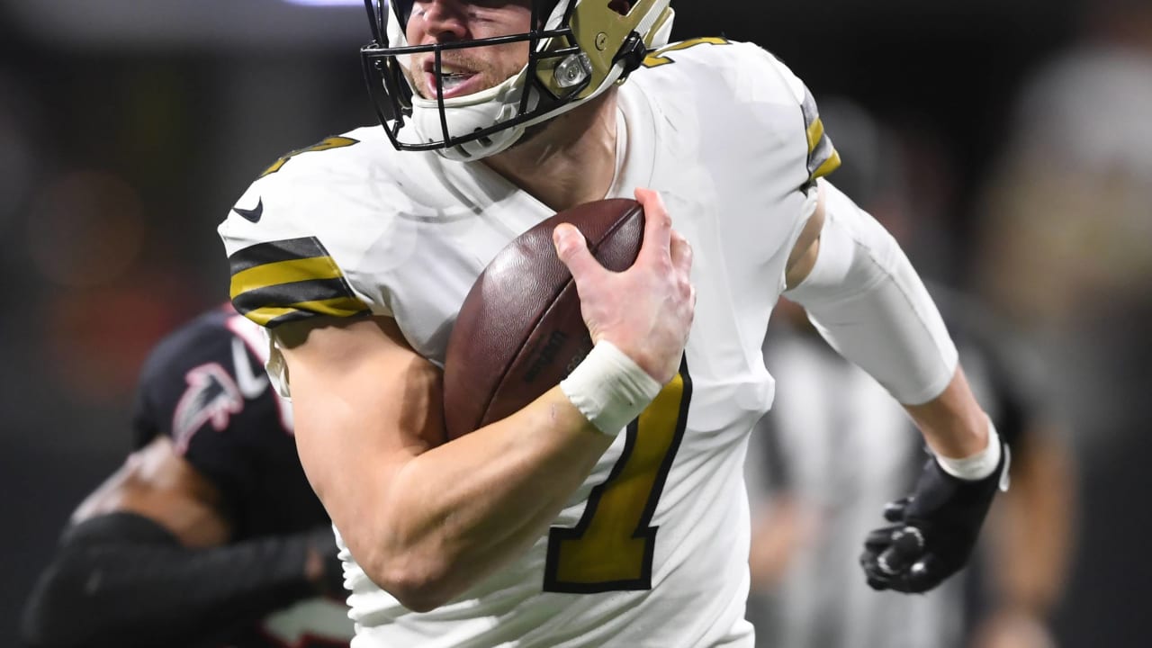 New Orleans Saints' Taysom Hill to start at QB vs. Dallas Cowboys, source  says; RB Alvin Kamara won't play - ESPN