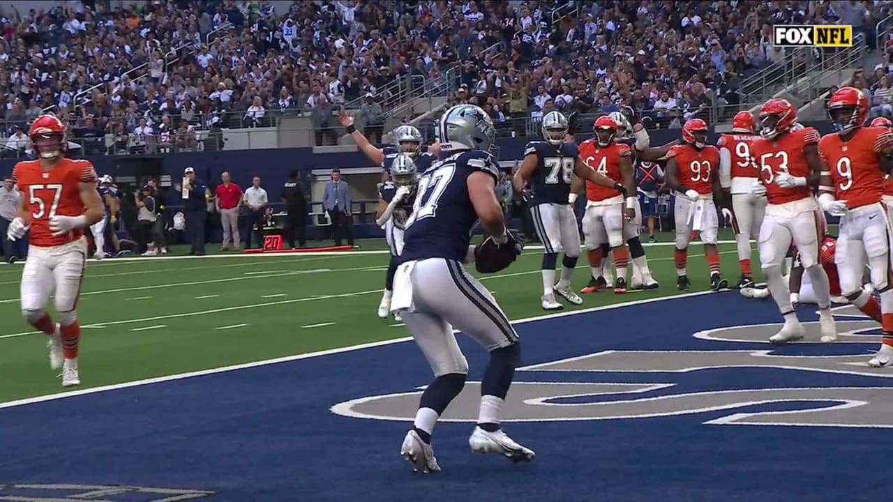 Dallas Cowboys quarterback Dak Prescott pinpoints wideopen tight end