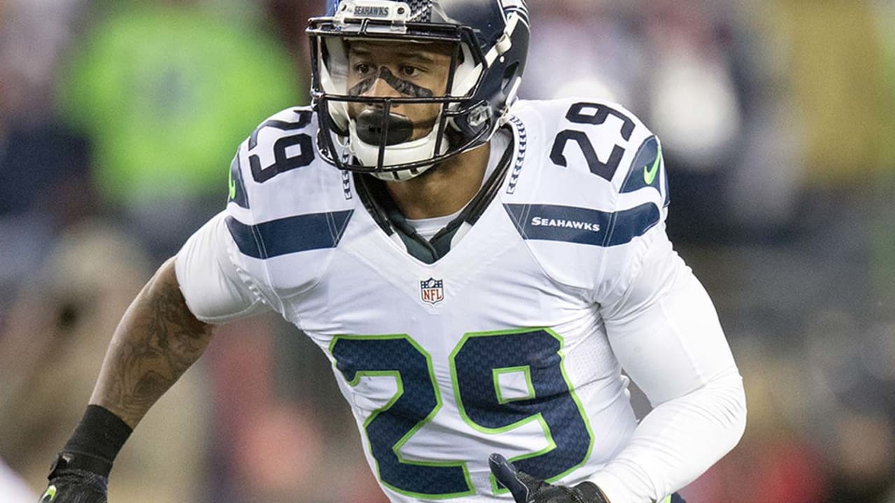 Earl-Thomas-161204-sl.jpg