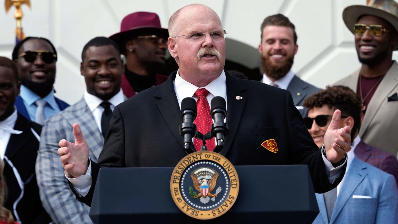 Chiefs owner Clark Hunt doesn't see Andy Reid retiring in near future