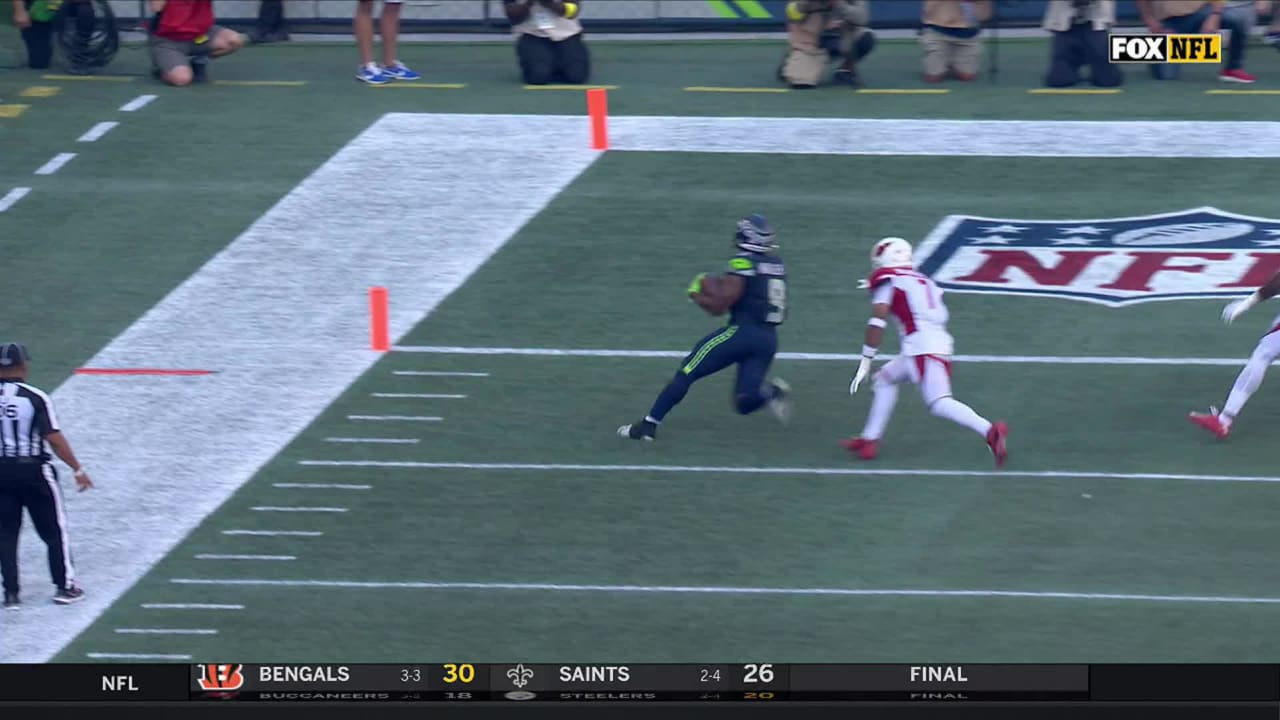 Kenneth Walker III hits the Thriller after a Seahawks TD! 