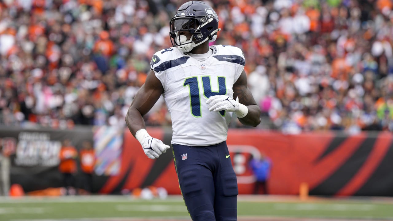 NFL Injury Report 2023: What NFL players are injured right now and