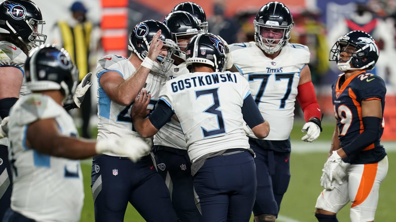 Gostkowski's last-minute field goal lifts Titans over Broncos