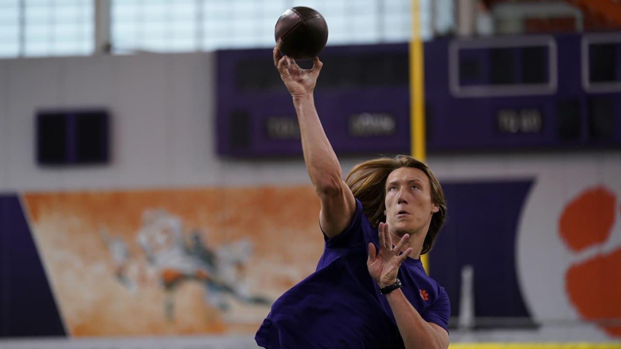 Trevor Lawrence updates his shoulder recovery