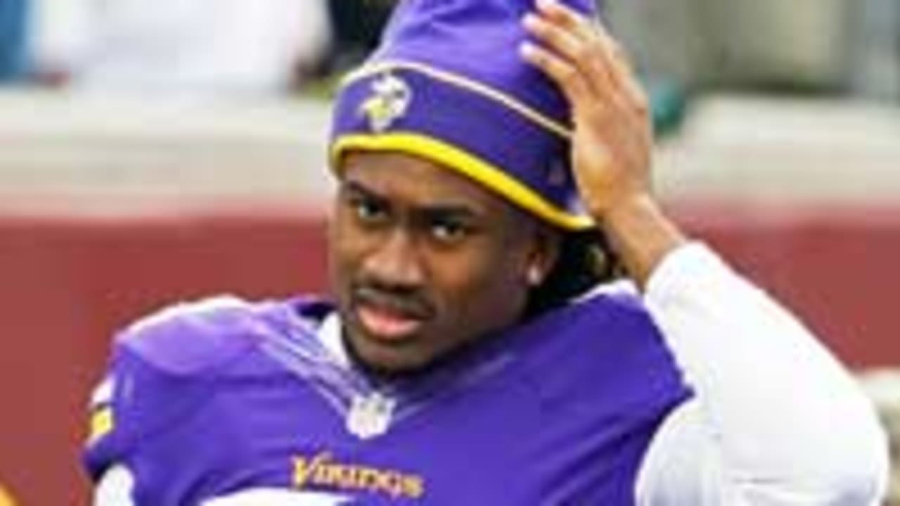 NFL-Cordarelle-Patterson-SL-141204