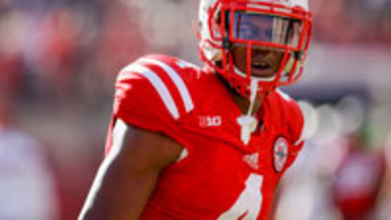 Randy-Gregory-150325-SL.jpg