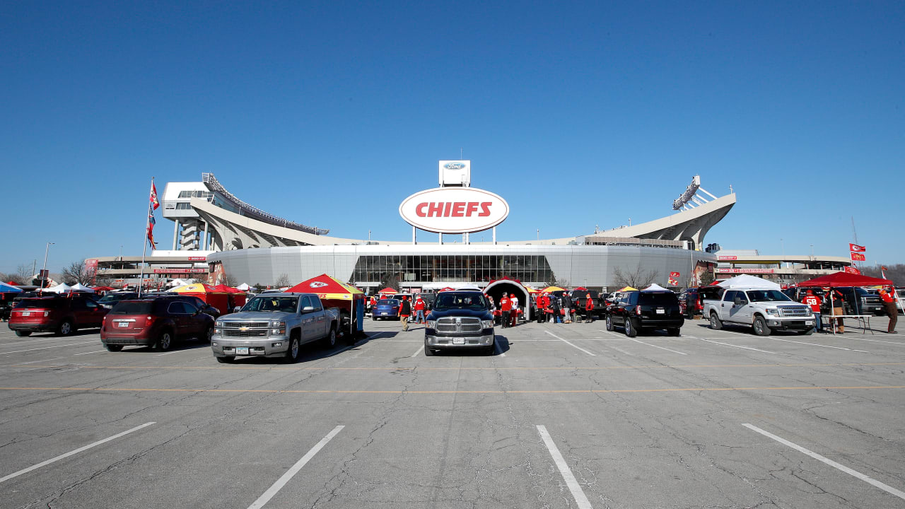 Chiefs plan to have 22 percent capacity at Arrowhead Stadium for season  opener Sept. 10 