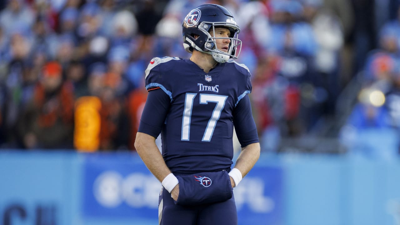 NFL: Cincinnati Bengals at Tennessee Titans, Fieldlevel