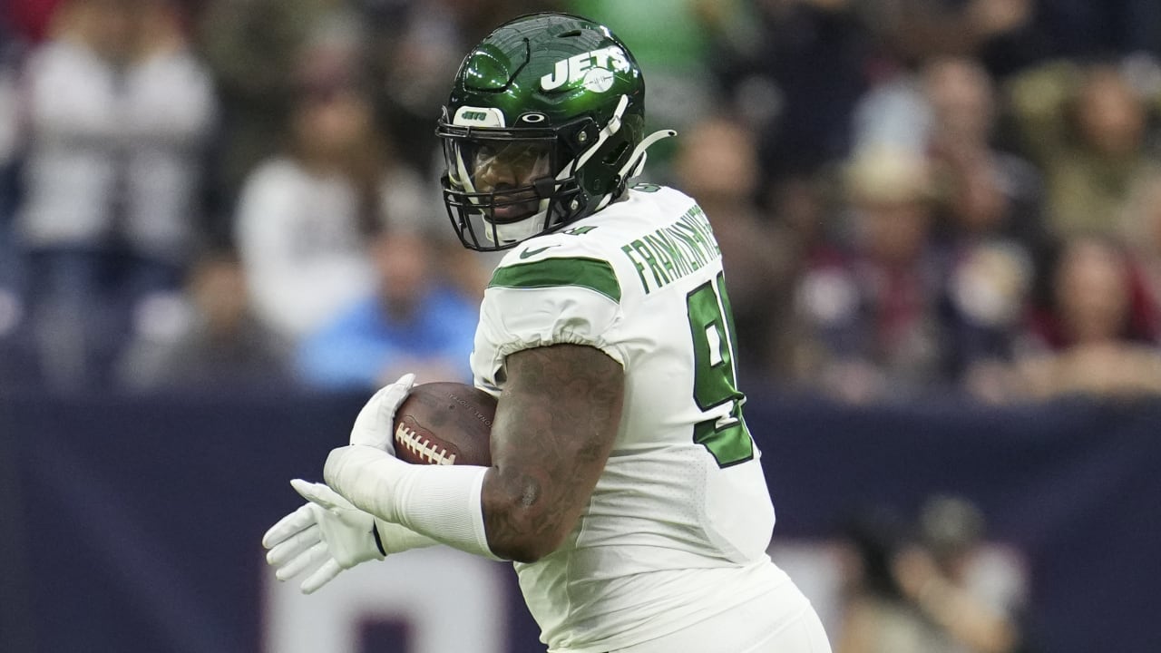 Can't-Miss Play: New York Jets D-lineman bats ball WAY up to himself ...