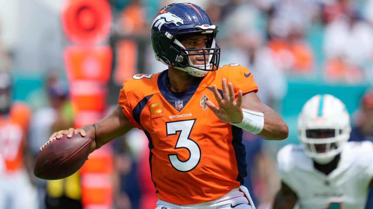 NFL Network's James Palmer: Denver Broncos quarterback Russell Wilson 'is  not the problem in Denver, by any means