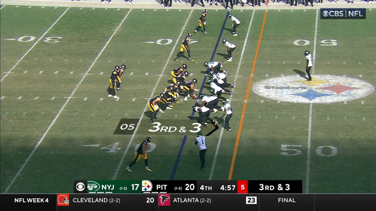 Pittsburgh Steelers quarterback Kenny Pickett lofts 26yard deep ball to wide receiver Kenny