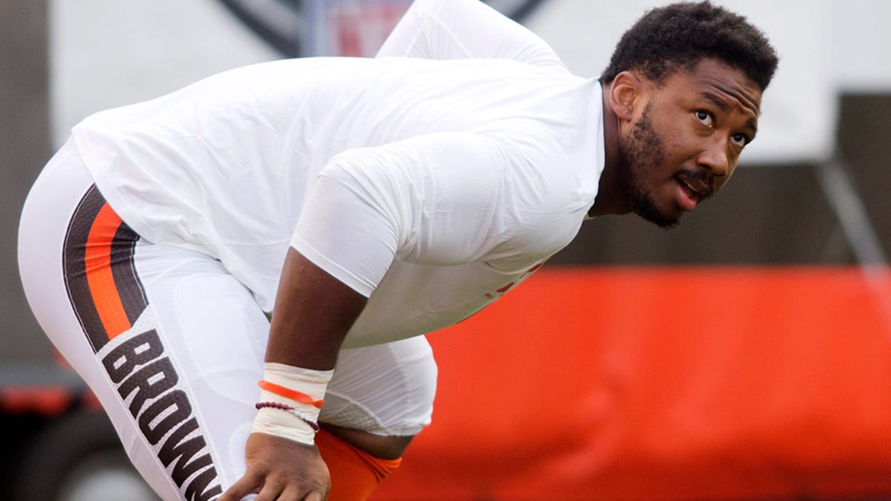 Myles-Garrett-170929-SL.jpg