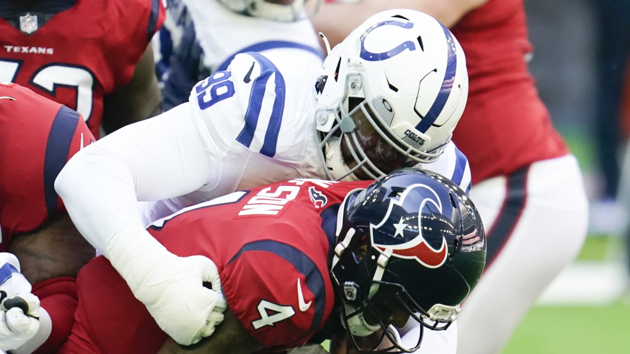 Colts DT DeForest Buckner Named Polynesian Pro Football Player Of Year