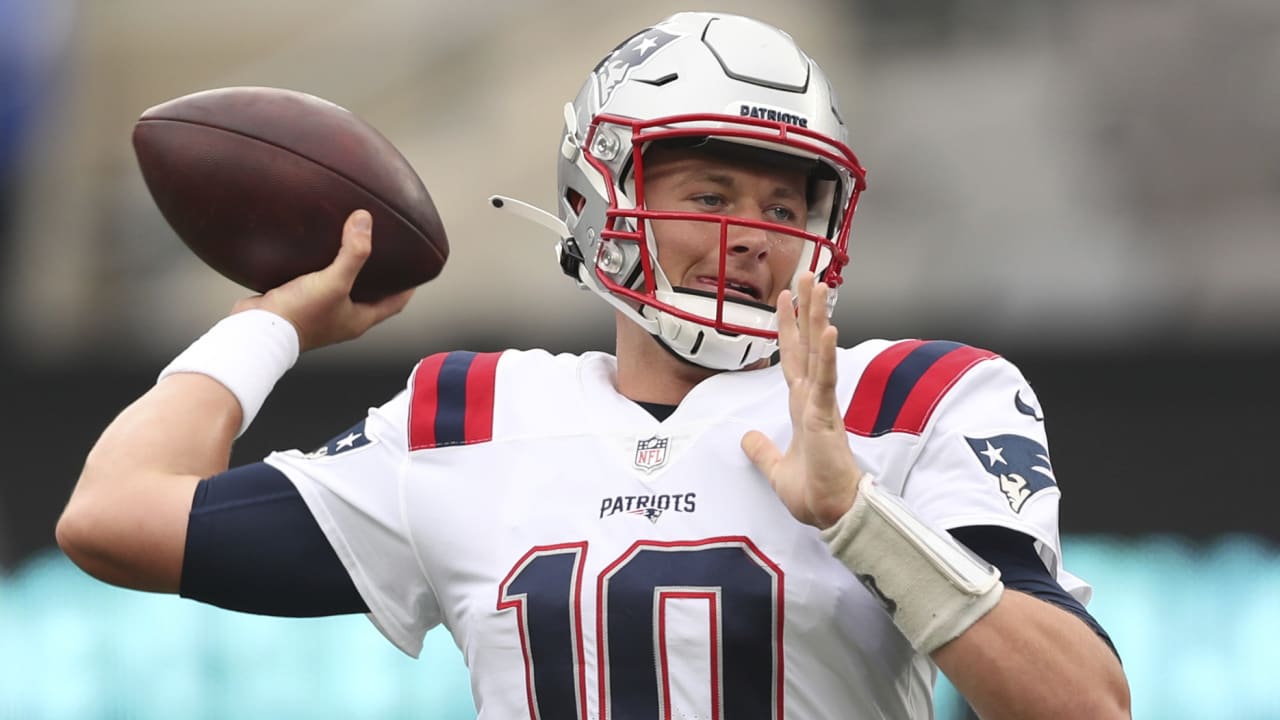 New England Patriots QB Mac Jones not surprised he's starting, plans to  stay in contact with Cam Newton - ESPN