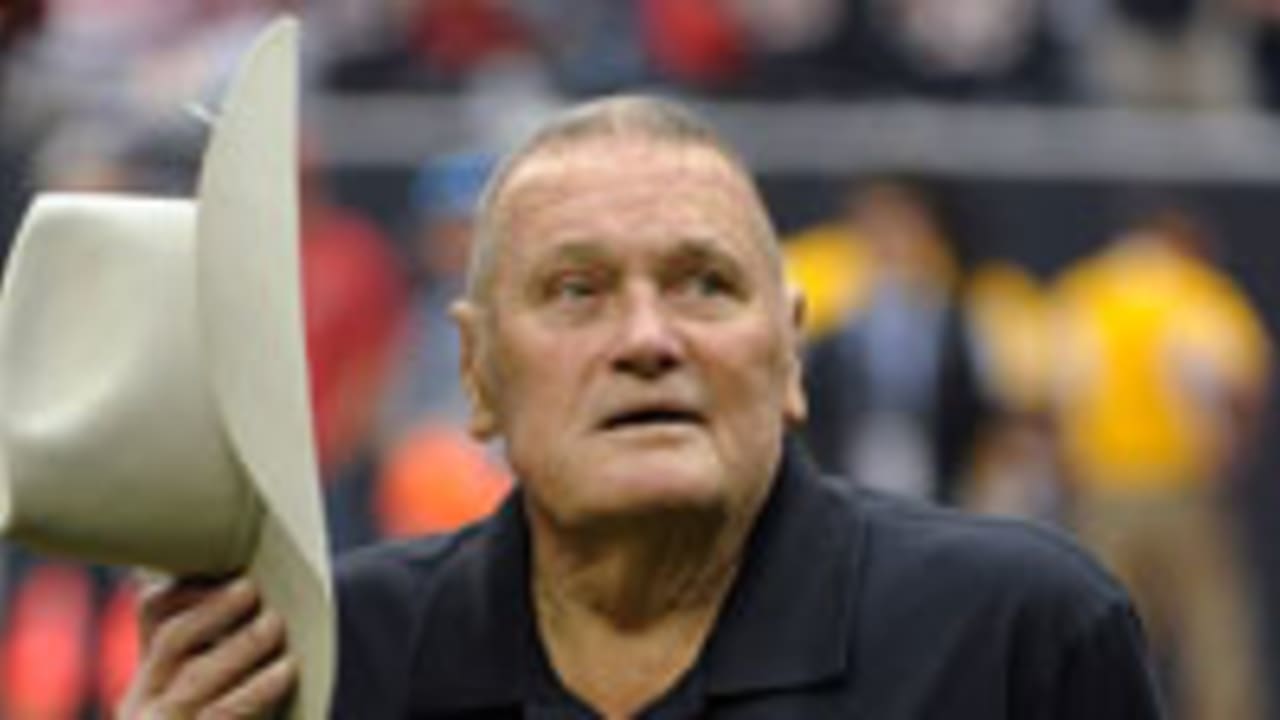 bum-phillips-former-houston-oilers-coach-passes-away-at-90