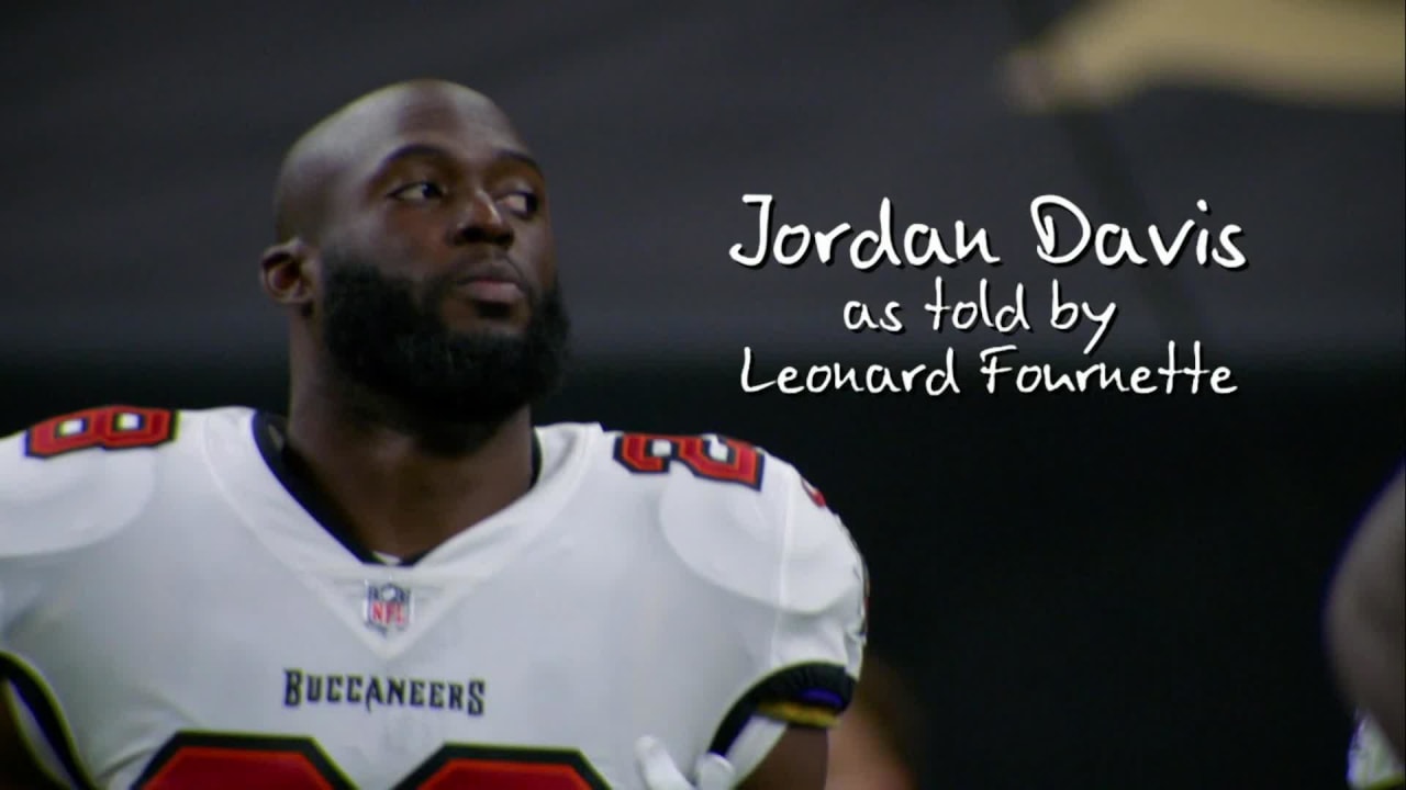 Say Their Stories: Leonard Fournette Honors Jordan Davis on Helmet for NFC  Championship - Tampa Bay Buccaneers, BucsGameday