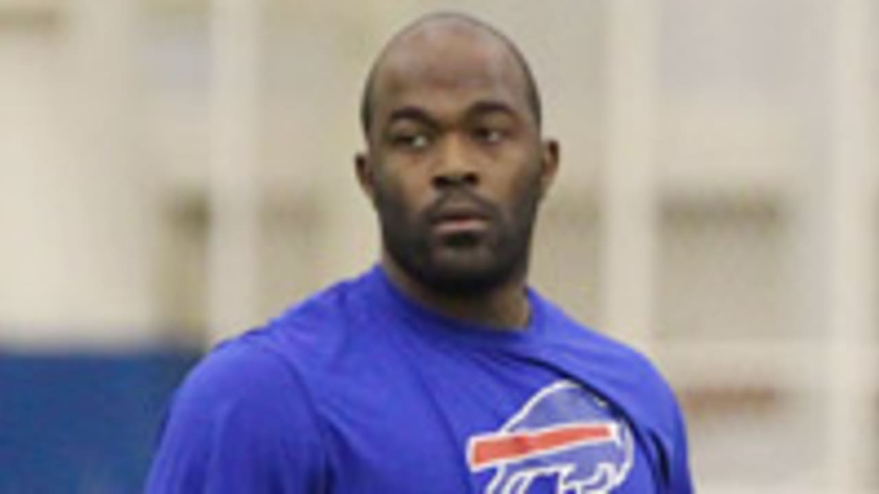 Mario-Williams-sl-130730.jpg