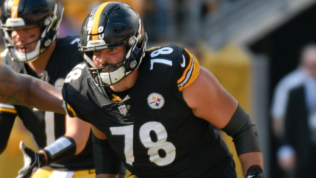 Alejandro Villanueva, a Pro Bowl rookie, looks back on odd NFL journey