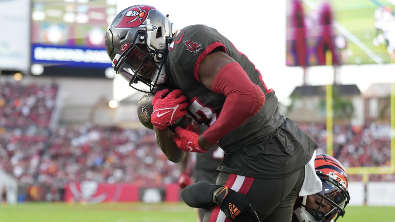 Tampa Bay Buccaneers wide receiver Russell Gage's underneath route nets