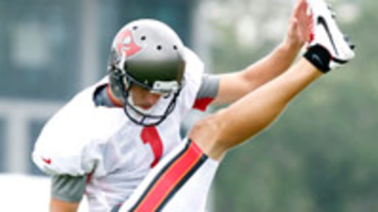 Lawrence-Tynes-sl-130831.jpg
